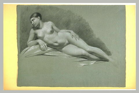 Femme nue, étendue sur le côté