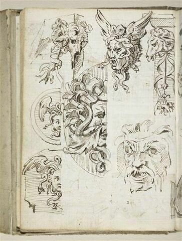 Sept motifs de mascarons sculptés : guirlandes, bucranes, têtes de Méduse et mascarons
