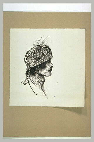 Femme vue en buste, coiffée d'un petit chapeau orné d'une aigrette