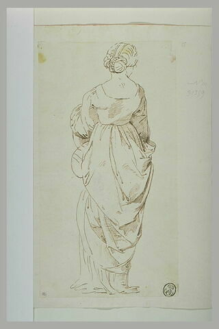 Femme drapée, debout, vue de dos : figure du Parnasse, image 1/1
