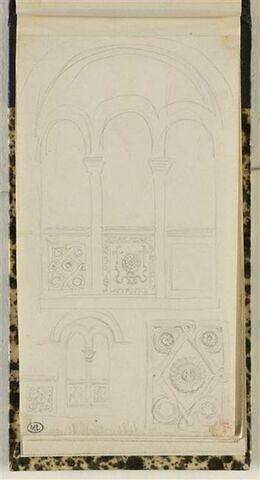 Monastère de Saint-Luc en Phocide, fragments architecturaux et bas-reliefs, image 1/2