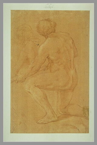 Homme nu, de dos, à demi agenouillé, tenant un objet des deux mains, image 1/1