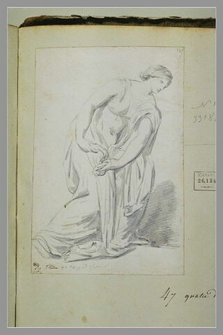 Une femme drapée courbée, vue de profil vers la droite, image 2/2