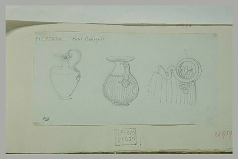 Volterra : trois études de vases étrusques