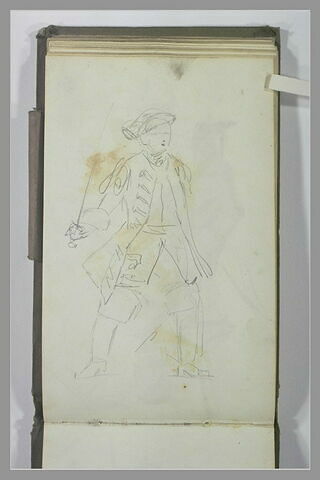 Un homme en costume militaire du XVIIIè siècle
