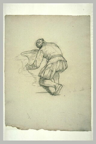 Personnage de dos, genou gauche sur une marche, portant un grand vase, image 1/1