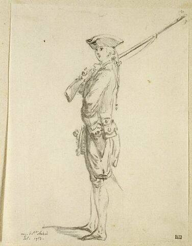 Un soldat d'infanterie, le fusil sur l'épaule, image 1/1