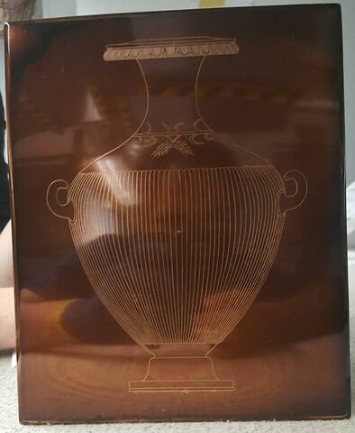 Vase noir cannelé: guirlande d'épis au col., image 1/1