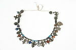 collier ; perle en olive ; perle sphérique ; pendentif ; amulette, image 3/3