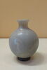 vase, image 2/2