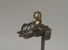 figurine ; élément de meuble  ; serrure, image 8/12