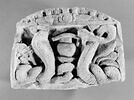stèle cintrée ; stèle en façade de naos, image 2/2