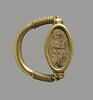 bague à chaton mobile ; scaraboïde ; bague à chaton cerclé ; bague à axe à extrémités enroulées ; bague en anneau renflé ; bague à butées, image 1/2