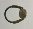 bague à chaton mobile ; bague à axe à extrémités enroulées ; scarabée, image 2/2