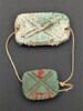 perle en pastille rectangulaire dentelée  ; amulette, image 4/5