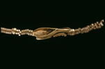 collier à pendentif ; figurine ; amulette ; perle tubulaire ; perle rondelle, image 11/15