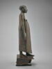 statue, image 2/7