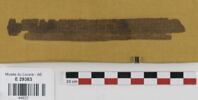 bande décorative d'habillement ; fragment, image 1/2