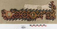 bande décorative d'habillement ; fragment, image 1/3