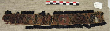 bande décorative d'habillement ; fragment, image 2/2