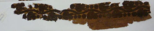 bande décorative d'habillement ; fragments, image 2/2