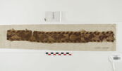 bande décorative d'habillement ; fragment, image 1/2