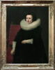 Portrait d'une femme âgée de cinquante-quatre ans, la main droite posée sur le bras d’un fauteuil, image 4/4