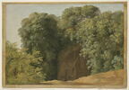 Ruines d'une arcade touffée d'herbes, image 1/3