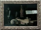 Nature morte à la statuette, à la boîte en copeaux, aux coquillages et aux livres, image 2/2