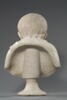 Jeune garçon en toge, image 5/9