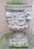 Vase à panse godronnée, orné d'un rinceau, de deux mufles de lion et de deux masques de satyre, image 1/5