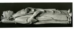 Charles V roi de France (+ 1380) tenant le sac contenant ses entrailles, image 8/14