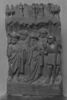 Trois soldats et deux hommes assistant à la Crucifixion dans un paysage rocheux avec les murailles de Jérusalem, image 5/5