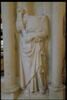 Piédestal décoré de quatre figures de prophètes, sous des arcatures, image 6/18