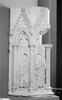 Piédestal décoré de quatre figures de prophètes, sous des arcatures, image 10/18