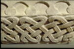 Fragment de tailloir à décor d'entrelacs, image 2/3