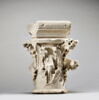Chapiteau décoré de feuilles de houx, image 2/11