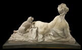 Jeune femme à demi couchée accompagnée d'un chien et de deux colombes, image 8/8