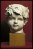 Tête d'enfant couronné de feuillage, image 1/4