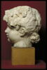 Tête d'enfant couronné de feuillage, image 2/4