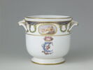 Seau à demi-bouteille ordinaire d'un service offert par Louis XV à Marie-Caroline de Naples (Charlotte-Louise), image 1/12