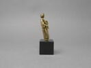 Statuette : un saint tenant une palme et un livre, image 2/5