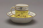 Tasse litron et sa soucoupe, d'une paire (voir TH 1318), image 3/3