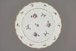 Compotier rond à bords festonnés et à côtes à l'intérieur, d'un ensemble de dix (TH 1354 à 1363), image 1/4