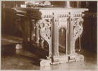 Table à éventail à décor de chimères, image 12/12