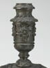 Chandelier à décor de mascarons et de feuillages, image 3/3