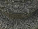 Chandelier à décor de mascarons et de feuillages, image 2/3
