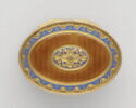 Tabatière de forme ovale en or émaillé brun et bleu pâle, image 2/9