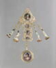 Montre ronde assortie d'une chatelaine ornées de portraits de femme, image 1/9