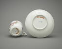 Tasse et soucoupe à personnages et putti sur fond blanc, image 4/8